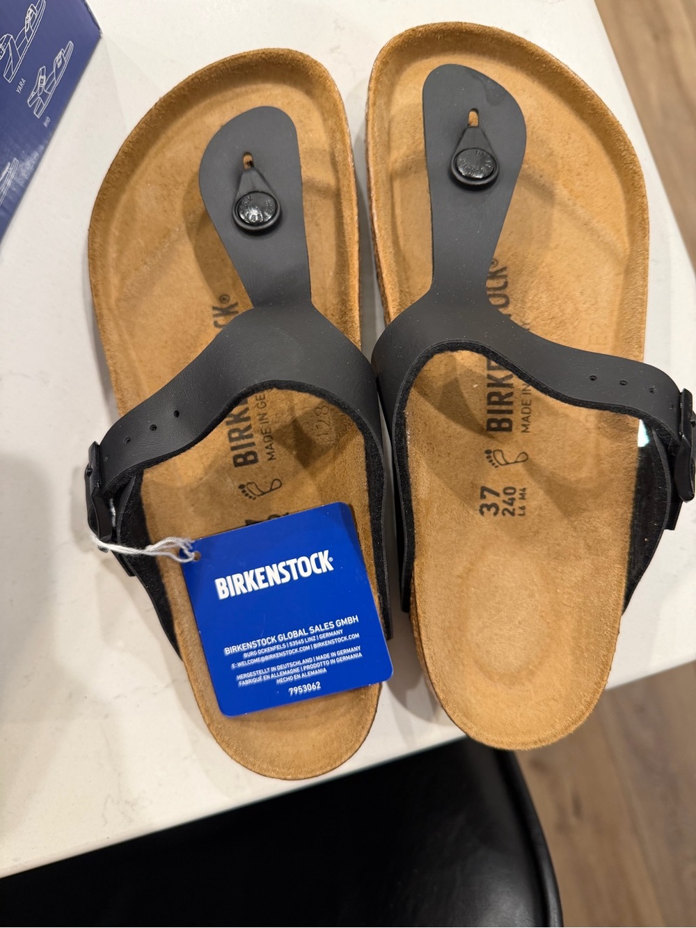 **NEW** Birkenstock Gizeh sandals